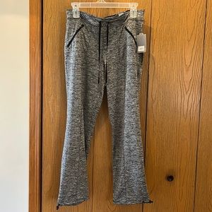 Women’s Tek Gear active wear pants new with tags